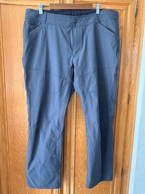 Kuhl SILENCR gray pants size 40x30 for men